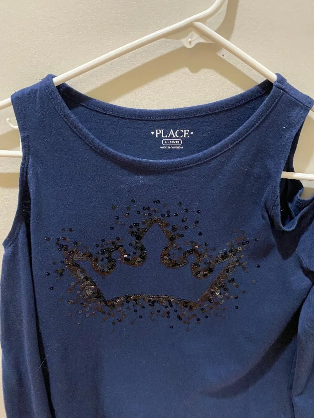 Cut-out shoulder crown top navy blue size 10